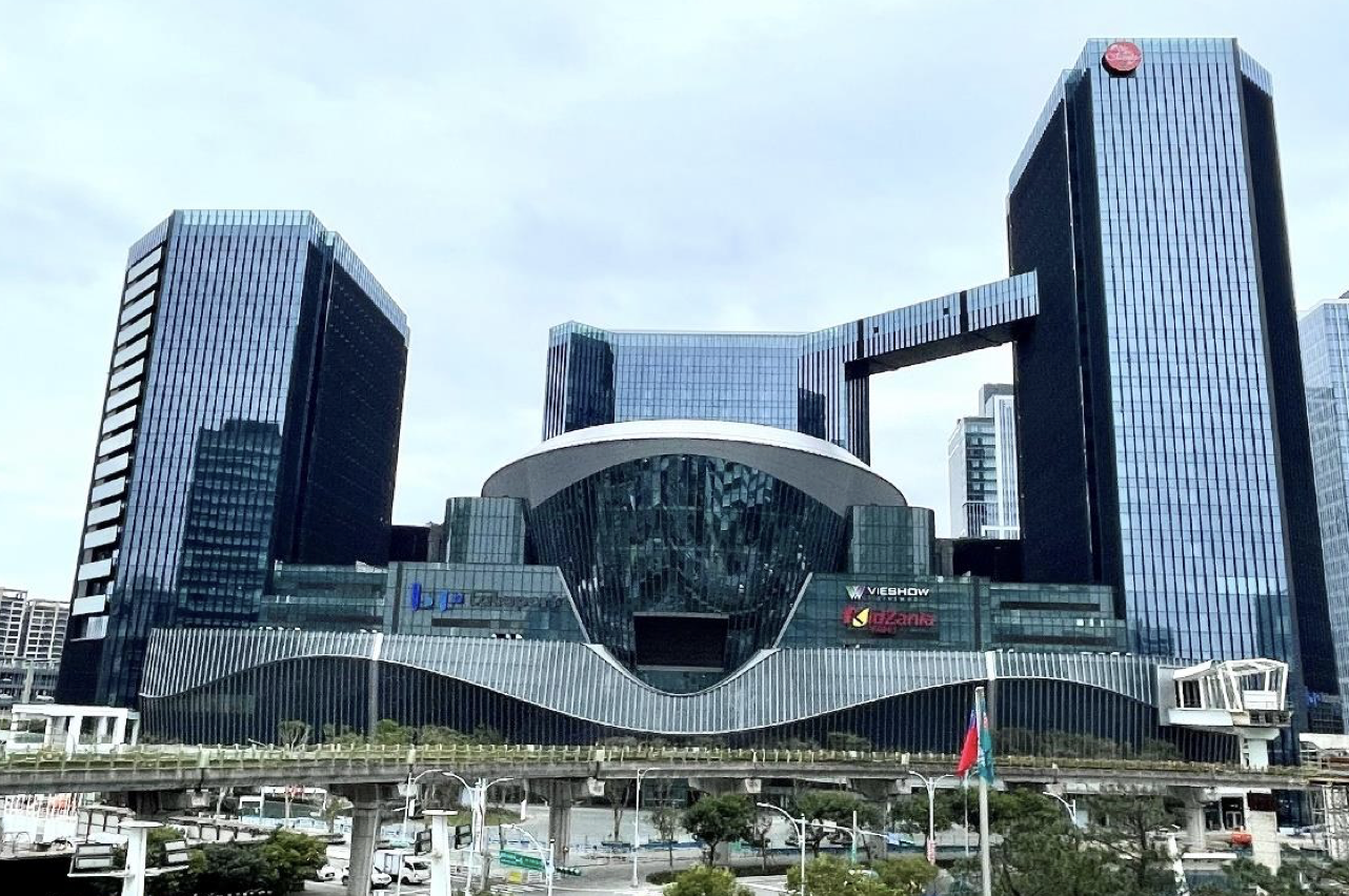 日商三井在台營運的第二座 LaLaport 購物中心在南港正式開幕營業